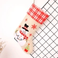 Calcetín navideño de lino con bordado de muñeco de nieve y puño a cuadros rojos de gala - Muñeco de Nieve