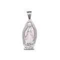 Colgante religioso ovalado de la Virgen de Guadalupe en acero inoxidable plateado fino - Color Acero (KP77981-Z)