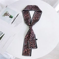 Seidenschal mit Leopardenmuster in Rosa und Braun und stilvollem Kontrastrand - Leopard Rosa