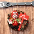 Weihnachtlicher Schneemann-Rebenkranz mit Let It Snow Holzschild für die Tür - Großer Kranz B (Schneemann LET IT SNOW)