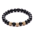 Matte zwarte stenen kralenarmband met drie gouden micro-pave zirkonia disco bal bedels - Goud Stijl (Stijl C)