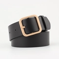 Cintura classica in pelle nera con fibbia quadrata dorata e trama fine su sfondo bianco - 110*3.2 / Nero+Fibbia Dorata