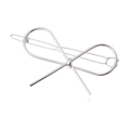 Minimalistische silberne Haarklammer in Schleifenform aus Zinklegierung für Damen - Drahtstil / Silber