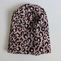 Rosafarbene Strickmütze mit Leopardenmuster für winterliche Wärme und modischen Stil - M (56-58cm) / Rosa