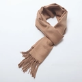 Brushed camel cashmere scarf featuring twill weave texture and fine tassel trim detail - Coffee