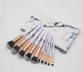 Set dettagliato di 10 pennelli trucco marmorizzati con ghiere oro rosa e borsa abbinata - Bianco con borsa in PU