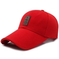 Berretto da baseball rosso scuro con toppa in pelle marrone e cinturino regolabile - Regolabile / Rosso