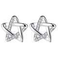 Primer plano de pendientes de estrella en plata con diamantes sobre fondo blanco - Estrella Hueca Cruzada (JED126)