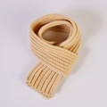 Écharpe en tricot beige pour enfants en laine douce présentée dans une vue pliée élégante - 100-135CM / Beige