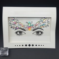 Cristales faciales AB adhesivos en patrón de corona sobre cartón blanco para maquillaje - Estilo Color Irisado AB (1018)