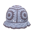 Gehäkelter Fischerhut im japanischen Stil mit grau-violettem Blumenmuster-Strickdesign - Verstellbar 56-60cm / Grau-Violett & Dunkelgrau Patchwork (B)