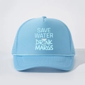 Himmelblaue Mesh-Trucker-Cap mit Save Water Drink Margs Aufdruck und Seildetail - Einheitsgröße / Ganz Himmelblau