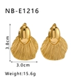 Detailed view of gold leaf earrings with shell texture dimensions 3.8cm by 3.0cm - Pleated Fan Style (NB-E1216) / 18K Gold / Gold