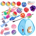 Lot de 24 jouets pour chat comprenant un tunnel bleu clair, des souris et des balles - Lot No. 83