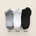 Three pairs of low-cut cotton sports socks in grey, white, and black with ribbed cuffs - Unisex (35-44) / Black White Grey Ankle Socks Selectable