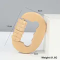 Tragbares Holz-Handmassagegerät mit D-Griff und vier strukturierten Massagerollen - Gezahntes Holz-Zwei-Perlen Handmassagegerät (11*8*3CM)