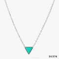 Collana in acciaio argento con pendente a triangolo in opale verde, modello D1376 - Collana d'Argento (D1376)