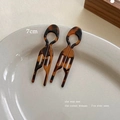 Set of two 7cm tortoiseshell patterned U-shaped hair pins with elegant amber texture - Small Fish Tail Hair Stick / Yellow Leopard