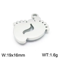 Pendentif pieds de bébé en acier inoxydable argenté avec cœur évidé, bijou 19x16mm - 19*16mm / Style d'Empreinte de Pied de Bébé Couleur Acier (KLJ7132-Z)