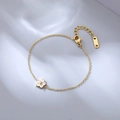 Bracelet élégant en acier inoxydable doré avec un pendentif fleur en cristal et fermoir - Or avec zircon blanc