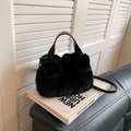 Bolso saco de piel sintética negra con asas de cuero y correa de hombro ajustable - Negro