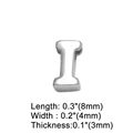 Vista dettagliata del ciondolo lettera I argento con dimensioni 8mm per 4mm e spessore 3mm - Lettera I