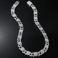 Collier maille cubaine cœur argenté hip hop avec cristaux étincelants sur fond noir - Collier / 20 pouces / Argent