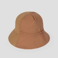 Dettaglio cappello da sole caramello con misto lino e trama in paglia intrecciata - M (56-58cm) / Cachi