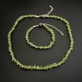 Detail of green peridot natural stone necklace and bracelet set with silver clasps - Bracelet / Olive Green