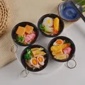 Porte-clés mini bol de nouilles udon japonaises avec tempura de crevettes et œuf - Diamètre du Bol 7cm / Grandes Nouilles Udon Porte-clés Aléatoire
