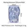 Dettaglio dello stampo in silicone astronauta con dimensioni 55x70mm e spessore 2mm - Astronauta che Saluta