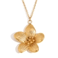 Elegante collar con colgante de flor en oro de 18K con pétalos texturizados en blanco - Dorado