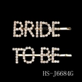 Horquillas BRIDE TO BE con strass brillantes y acabado dorado sobre fondo negro - Dorado-BRIDE/TO BE (Set de 2)