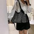 Funkelnde schwarze Strass-Tragetasche mit passender Mini-Tasche und silberner Kette - Silber