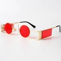 Lunettes de soleil punk hip hop avec verres ronds rouges et monture géométrique dorée - Rouge