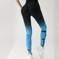 Mallas de yoga sin costuras de talle alto con degradado negro azul y diseño push-up - S / Azul Zafiro Degradado