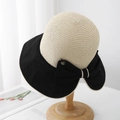 Cappello di paglia beige da donna con tesa larga nera e fiocco decorativo chic - Circonferenza Testa 55-57CM Regolabile / Nero (8400# Paglia Divisa Secchiello)