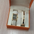 Montre femme rectangulaire dorée, bracelet cuir blanc et jonc LOVE avec coffret cadeau - Style 20 (Sans boîte)