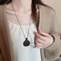 Collier bohème avec pendentif en bois sombre en forme de fiole et cordon réglable - Style Bouilloire en Bois (29#)