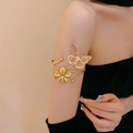 Bracelet de bras doré avec papillon, fleur de cristal et design spiralé ajustable - Bracelet de Bras Papillon Fleur Zircon (18#) / Doré