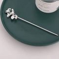 Forcina per capelli argento con foglie di ginkgo e perle su piatto in ceramica - Stile Foglia di Ginkgo