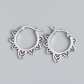 Retro s925 silver hoop earrings with sunburst geometric spike pattern in silver finish - Sun Flower Hollow Ear Buckle / White Gold