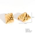 Retro 18k gold plated stainless steel croissant hoop earrings in geometric ribbed design - E664-40(Croissant Spiral)