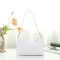 Sac à bandoulière hobo blanc minimaliste en similicuir avec anneau en métal doré - Blanc