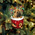 Süßer Shar-Pei-Welpe Weihnachtsanhänger mit Rentiergeweih im roten Nikolausstiefel - Shar-Pei