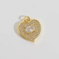 Détail du pendentif cœur plaqué or 18K avec micro-pavage de zircone et pierre centrale ovale - 12-Cœur Pierre Principale Ovale