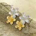 Detail of flower-shaped pearl earrings with dual-tone metal finish and size 2.2x4cm - Gold Silver Contrast Double Layer Brushed Flower (NMSE-C631-3)