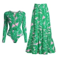 Set da surf a maniche lunghe da donna con stampa a foglie e gonna lunga a balze abbinata - S / Costume da Bagno con Set di Gonna a Ombrello