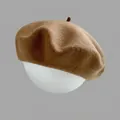 Béret classique en laine marron caramel avec détail de tige pour l'automne et l'hiver - M (56-58cm) / Chameau