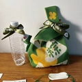 Borsa regalo lavorata a maglia per il Festival delle Barche Drago con nastri celebrativi - Fiore Giallo Zong